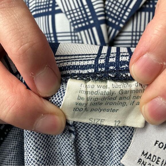 Vintage 1970s Blue & White Plaid Leisure Polyester Suit Size 12 - Picture 8 of 8